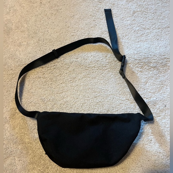 Ardene Black Fanny Pack With Clip “Started from a bottle, now I’m here” - Picture 4 of 7